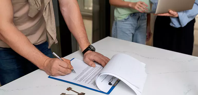 Advantages of Using Assignment of Contract in Real Estate in Warren, MI