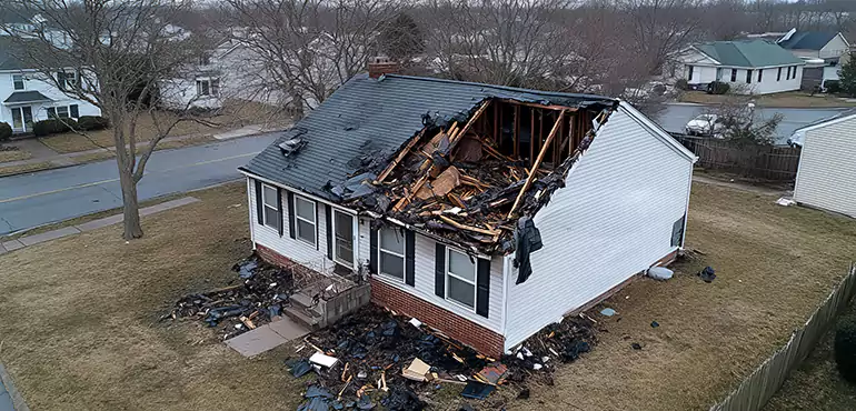 Why Choose Us for Selling Damaged House in Warren, MI?