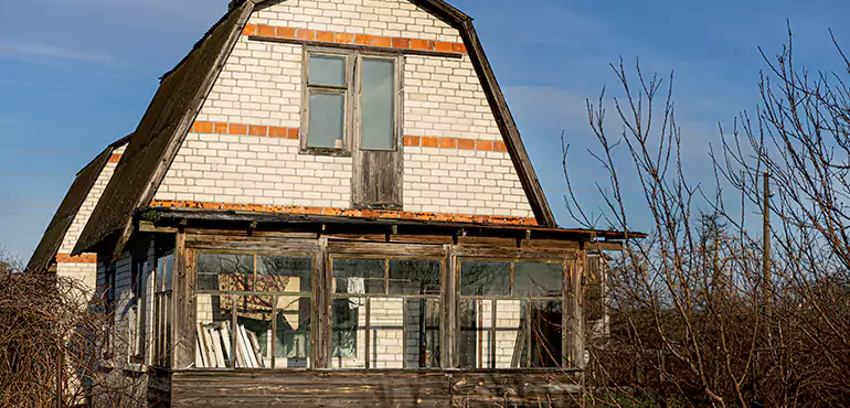 Own a Rental in Disrepair? We’ll Take It Off Your Hands in Warren